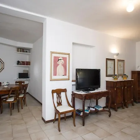 דירה Tiziana In